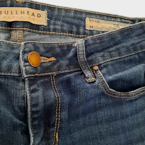 Bullhead Denim Mid Rise Skinniest Stretch Jeans  Size 26   **Super Comfort** - Picture 5 of 10